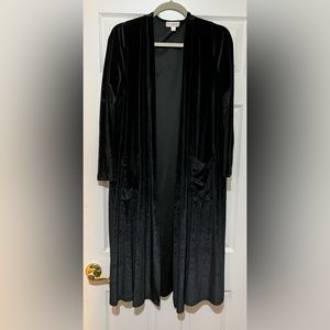 🦄 Black Velvet LuLaRoe Sarah Duster 🦄